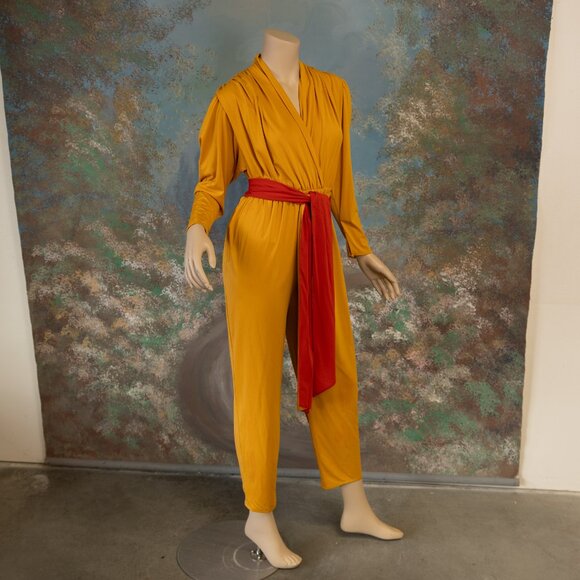 Vintage * LILLI ANN * 80s Mustard Yellow Draped Jumpsuit with Red Sash Belt - Picture 15 of 16
